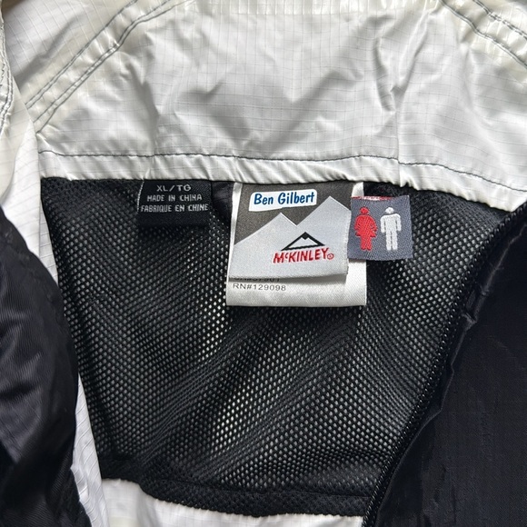 🏁McKinley Black Windbreaker Jacket size XL - Picture 3 of 7